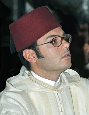 ... Mohammed VI, a “renoncé à l&#39;exécution du jugement rendu en sa faveur” à l&#39;encontre de deux journalistes, a annoncé mardi Me Ali Kettani, ... - gal-199160